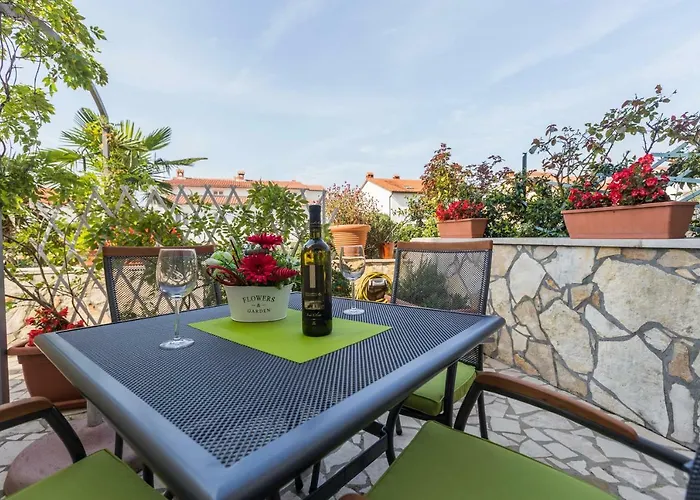 Studio Apartments Romina